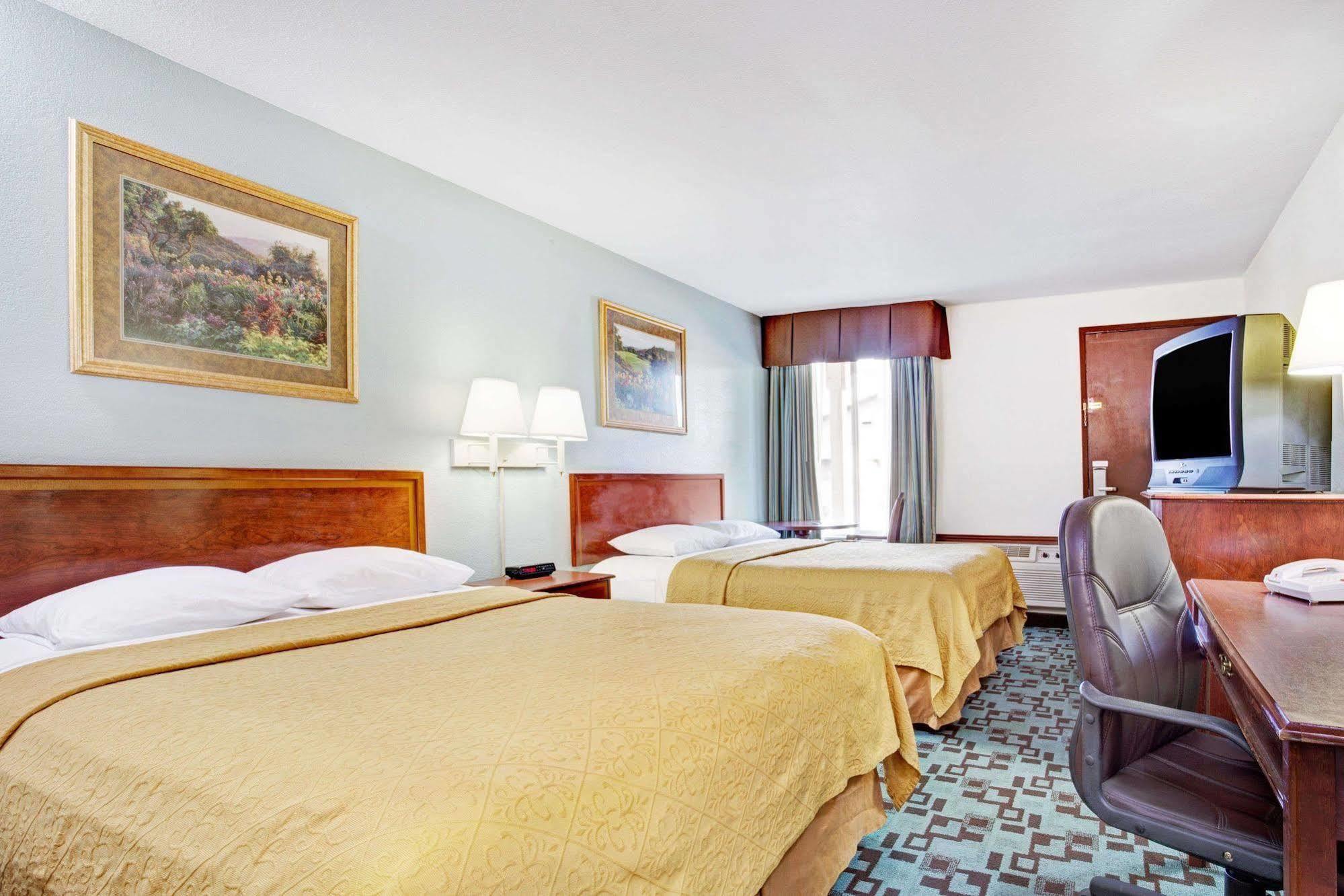 Hotel Super 8 Creswell/South Eugene Esterno foto
